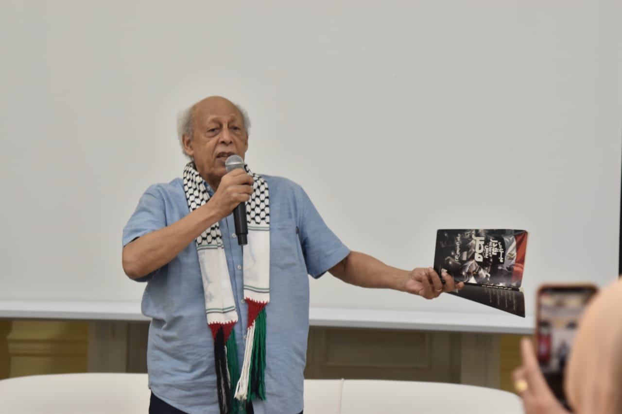 بعد 52 عامًا.. زين العابدين فؤاد يعود إلى البيت الروسي ليستعيد ذاكرة الشعر والوطن